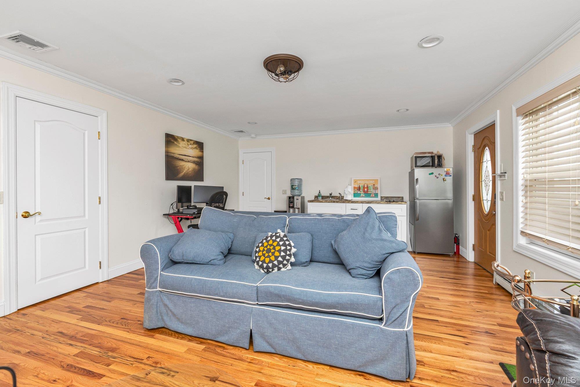 #20 photo, 703 Neptune Boulevard, Long Beach , NY 11561