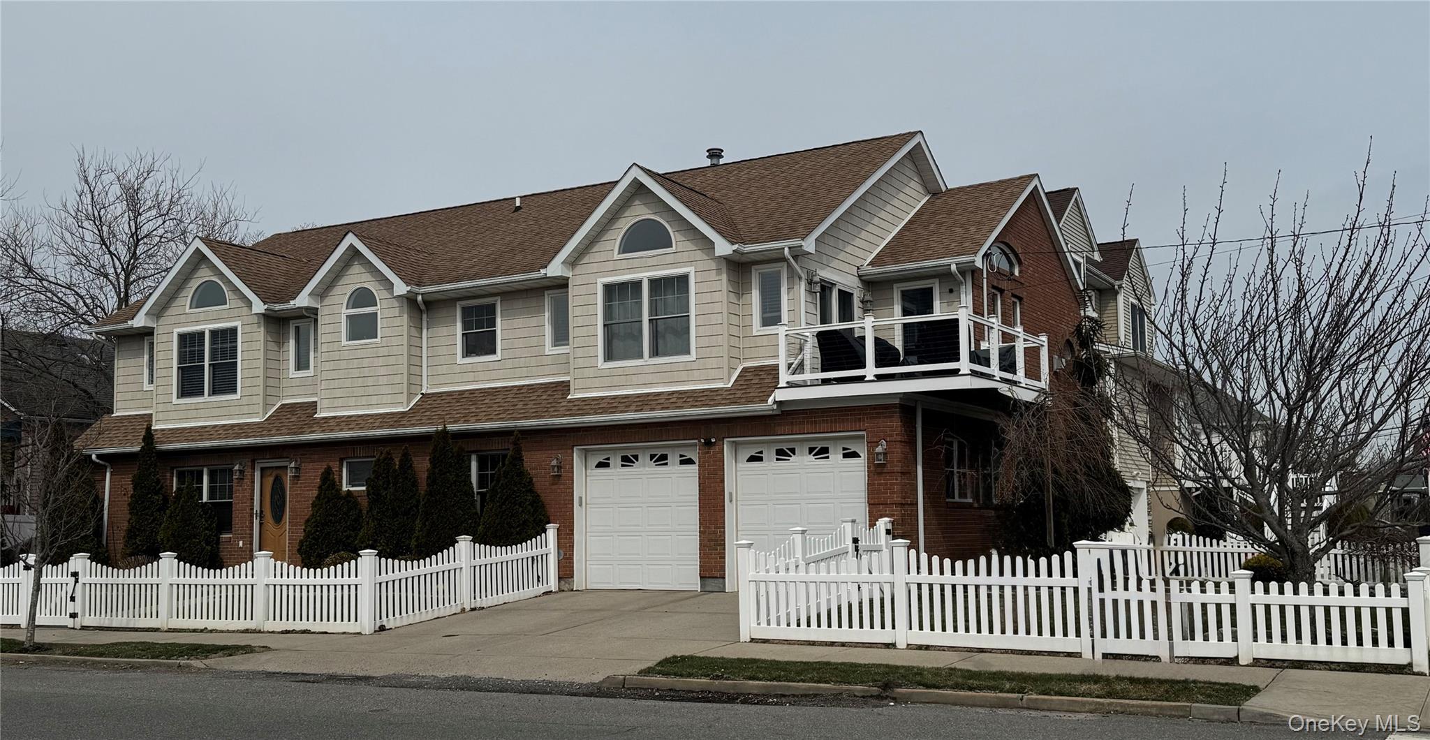 #4 photo, 703 Neptune Boulevard, नासाउ काउंटी Long Beach , NY 11561