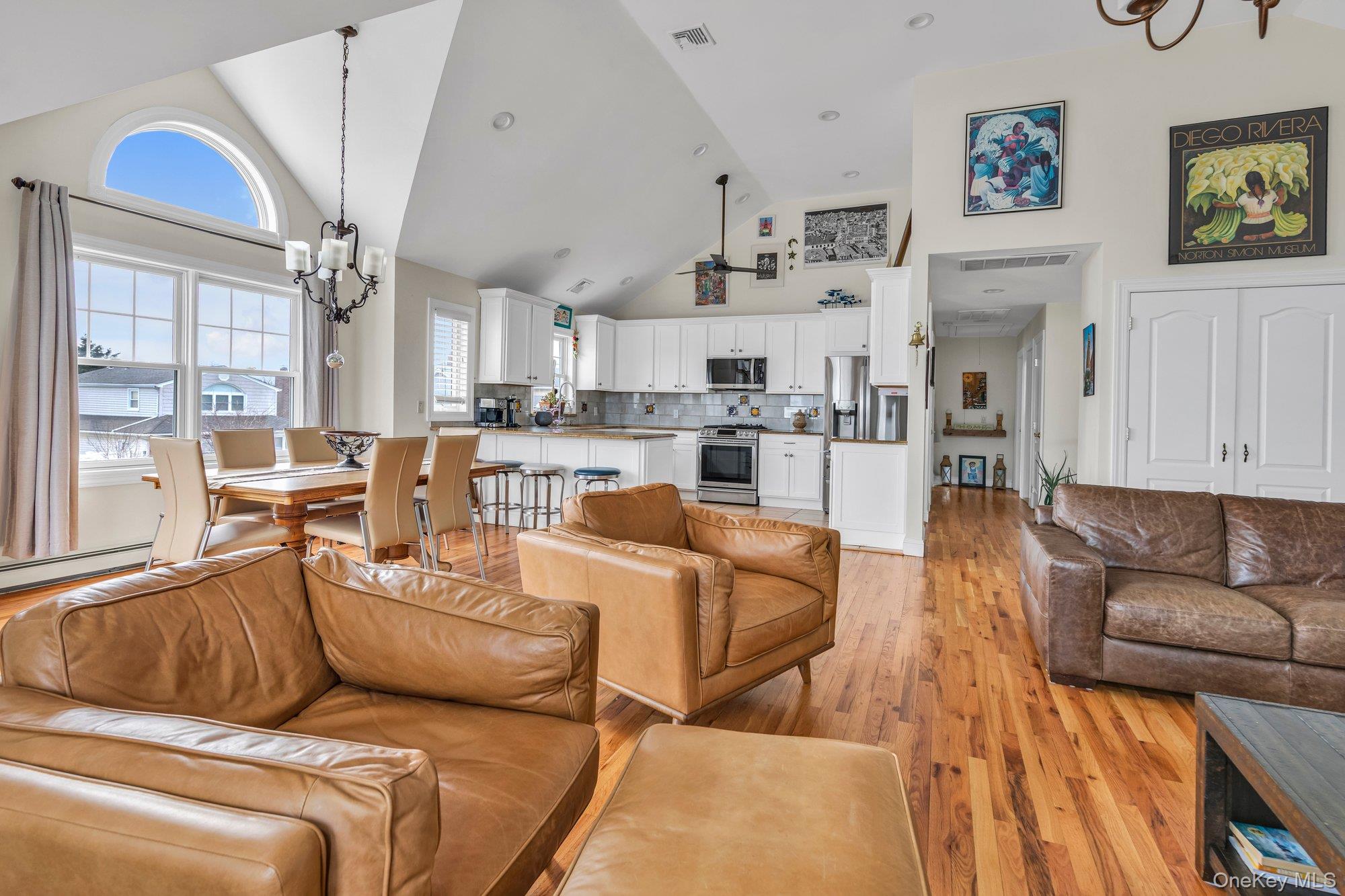 #5 photo, 703 Neptune Boulevard, Long Beach , NY 11561