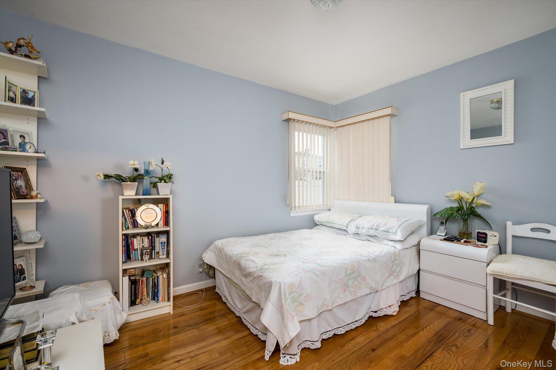 #10 photo, 527 Willow Street, South Hempstead , NY 11550