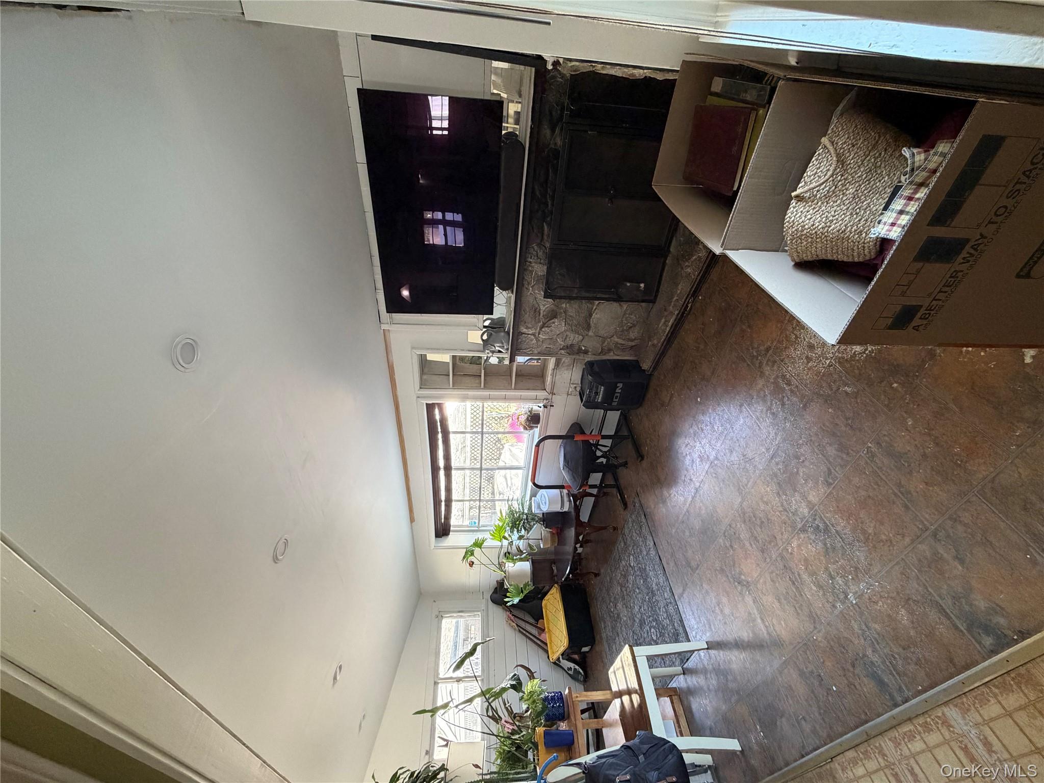 #6 photo, 2 Margaret Lane, Huntington , NY 11743