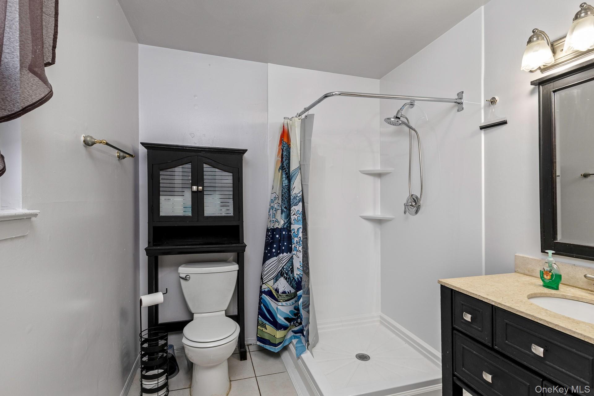 #17 photo, 39 Frost Valley Drive, সাফোক কাউন্টি East Patchogue , NY 11772