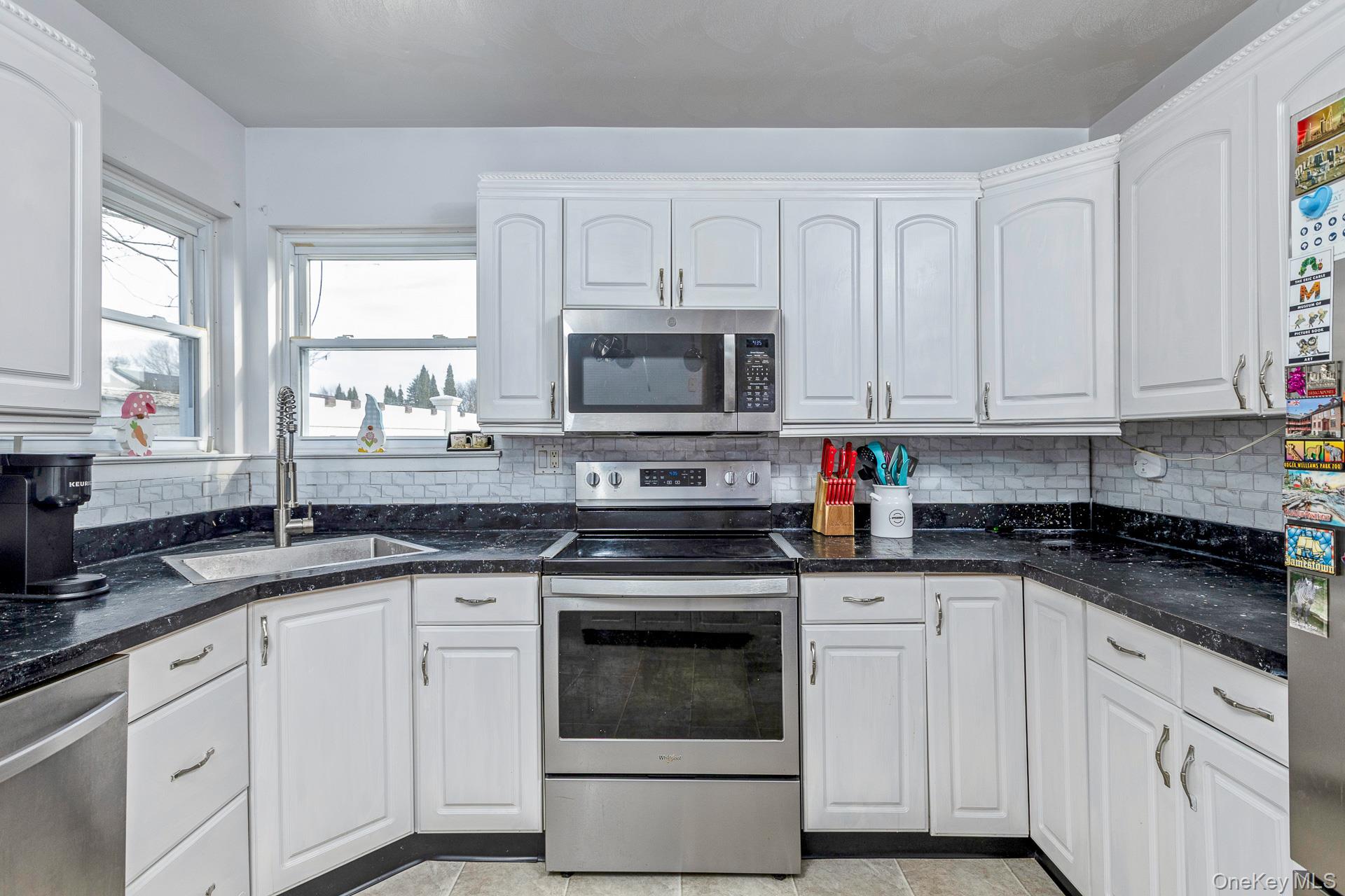 #5 photo, 39 Frost Valley Drive, সাফোক কাউন্টি East Patchogue , NY 11772