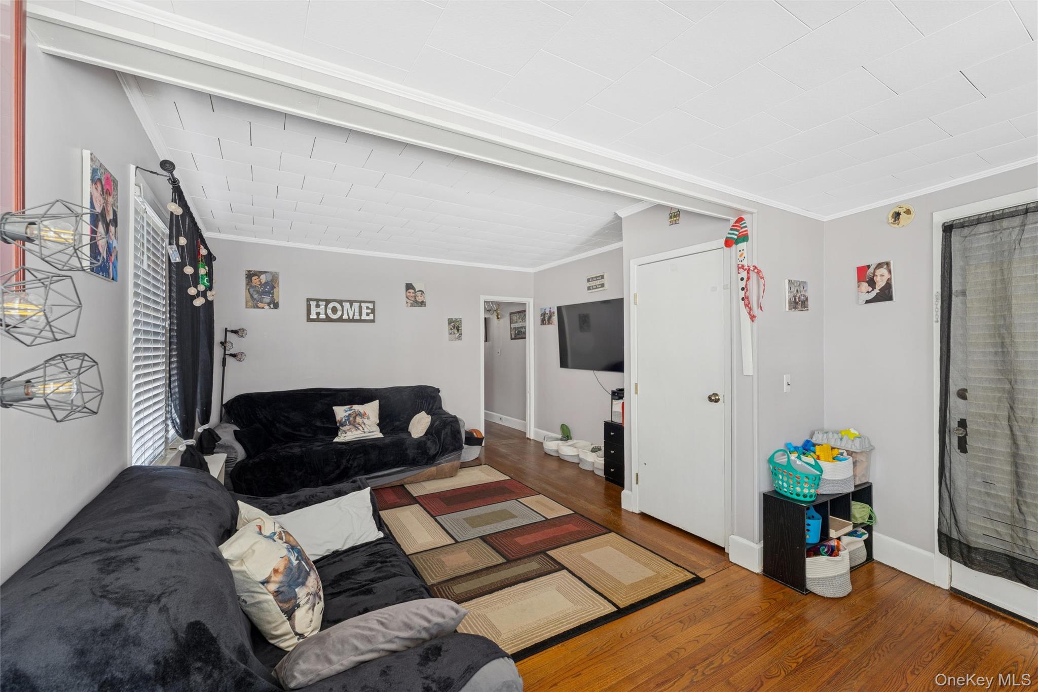 #4 photo, 22 Brokaw Avenue, 롱 아일랜드 Floral Park , NY 11001