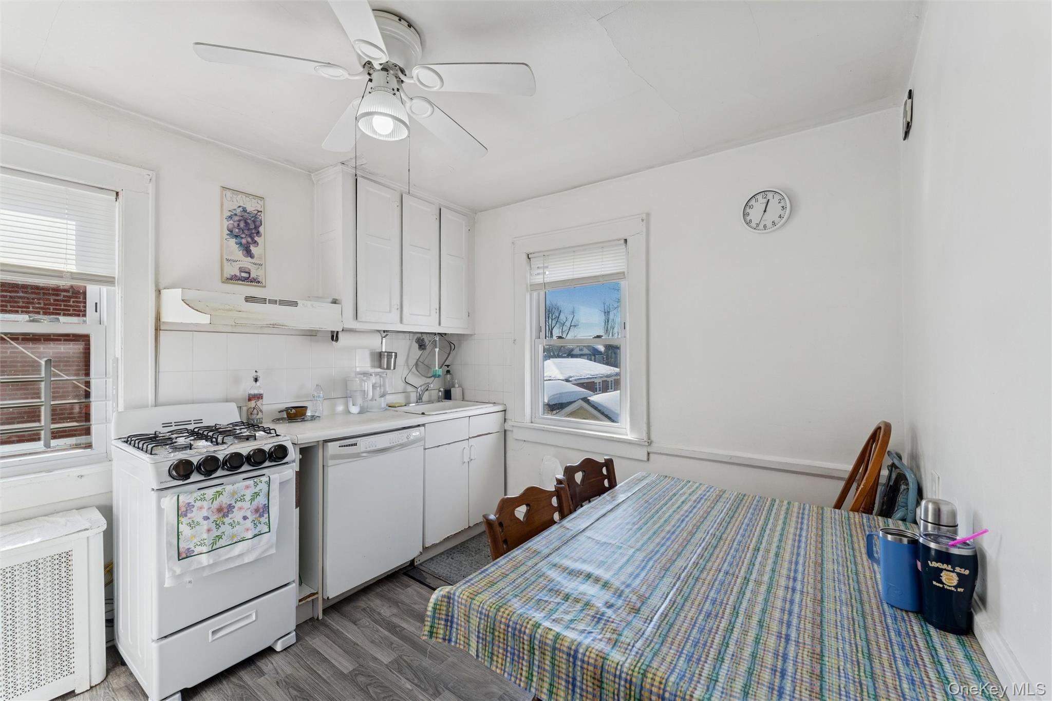 #8 photo, 22 Brokaw Avenue, 롱 아일랜드 Floral Park , NY 11001