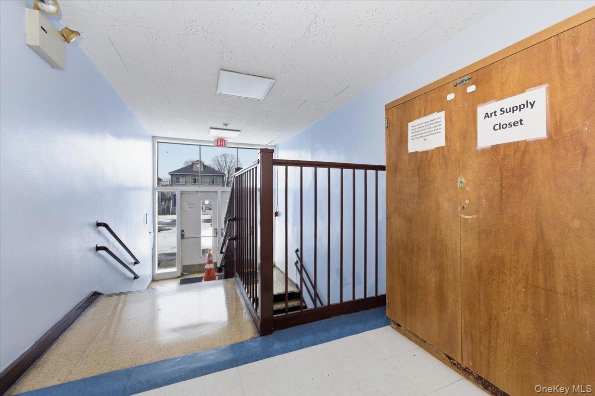 #11 photo, 90 Henry Street, 長島 Inwood , NY 11096