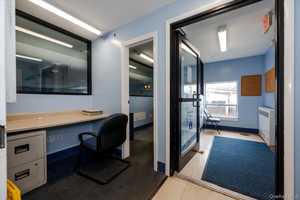 #14 photo, 90 Henry Street, 長島 Inwood , NY 11096