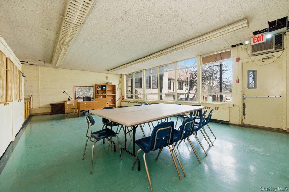 #7 photo, 90 Henry Street, 長島 Inwood , NY 11096