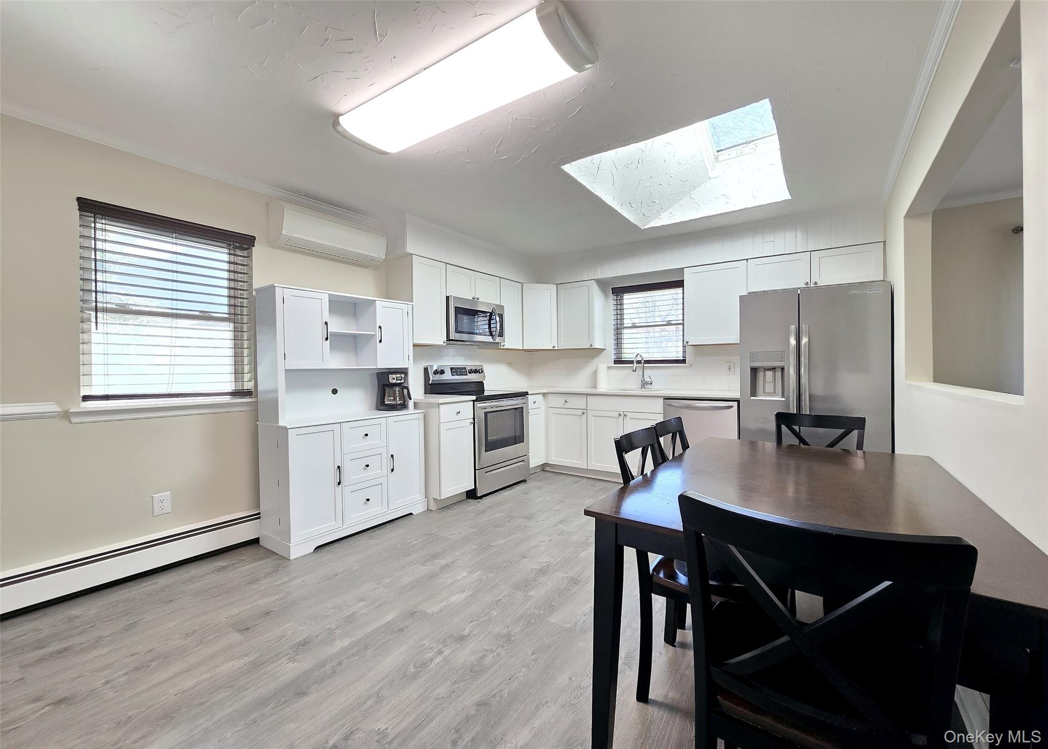 #7 photo, 325 Dunton Avenue, সাফোক কাউন্টি East Patchogue , NY 11772