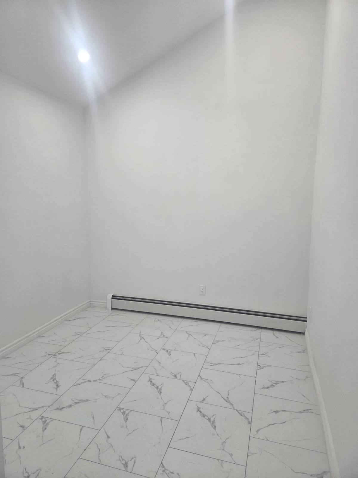 #3 photo, ** Ludlam Pl, 長島 Elmont , NY 11003