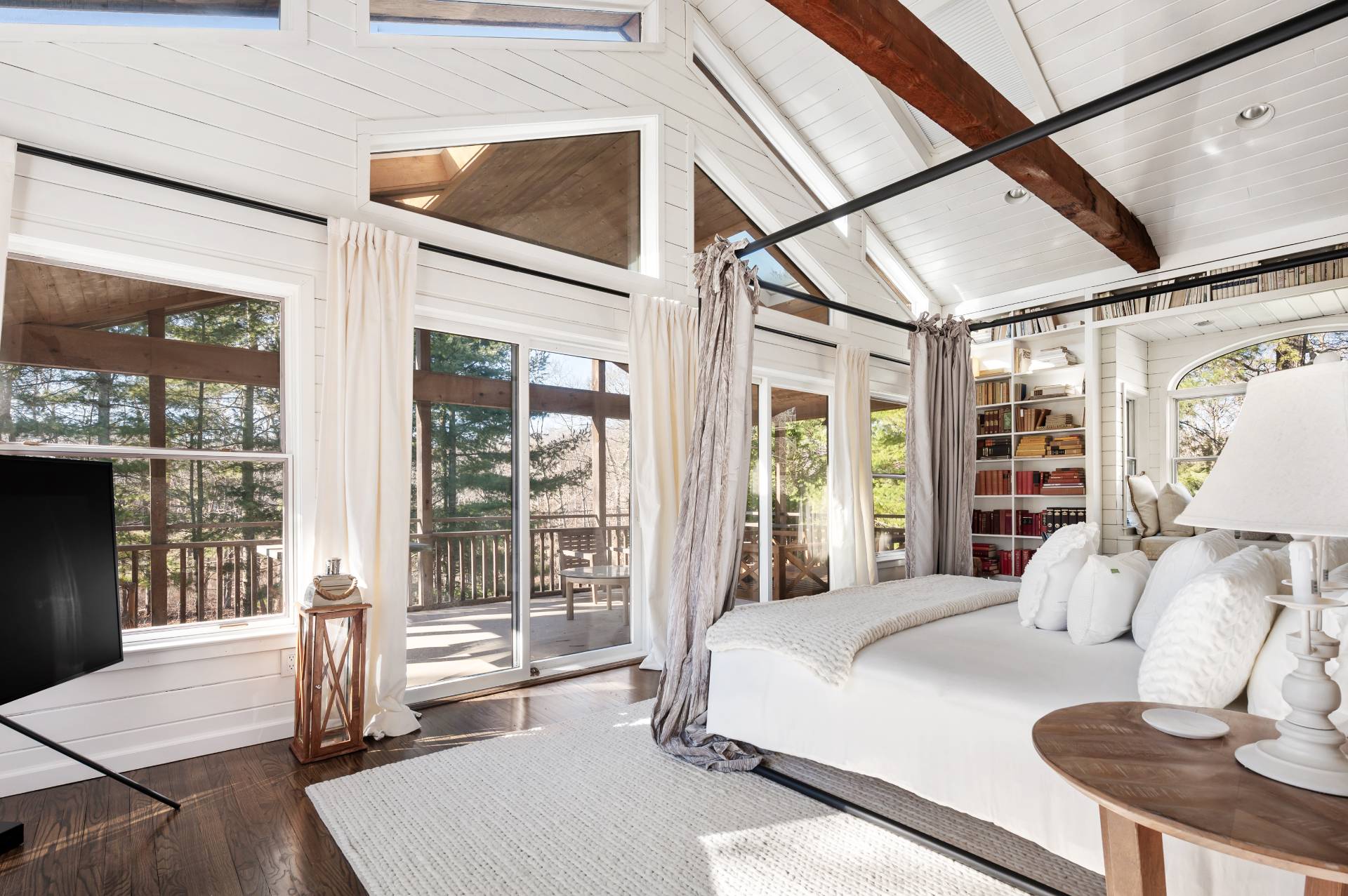 #19 photo, 2 Settlers Landing Lane, सफ़ोक काउंटी East Hampton , NY 11967