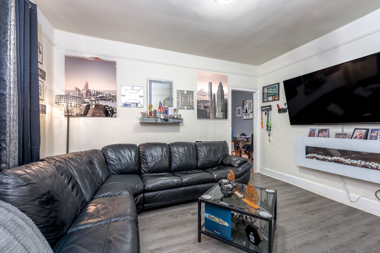 #23 photo, 949 E 214 ST, Williamsbridge , NY 10469