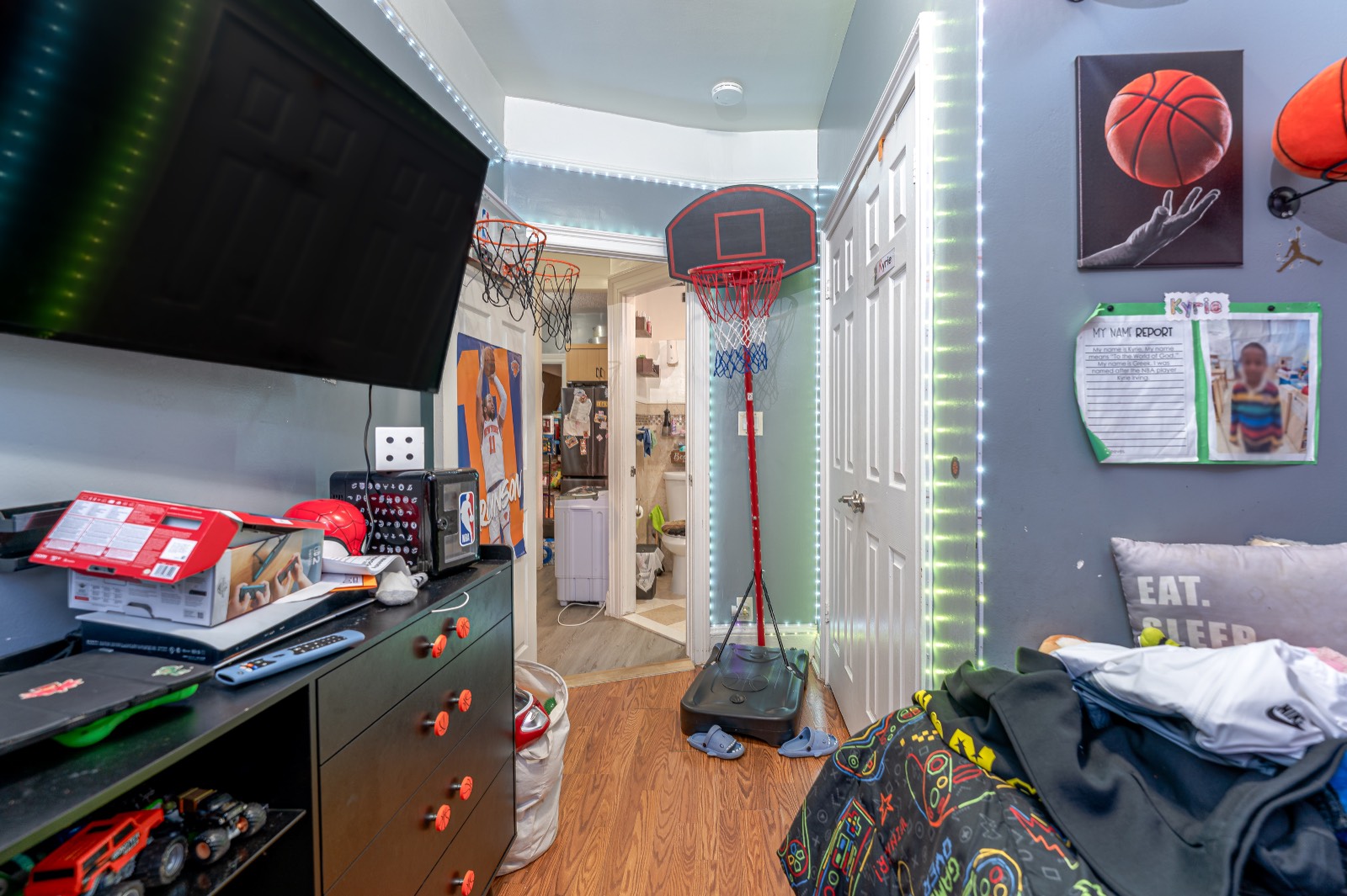 #31 photo, 949 E 214 ST, Williamsbridge , NY 10469