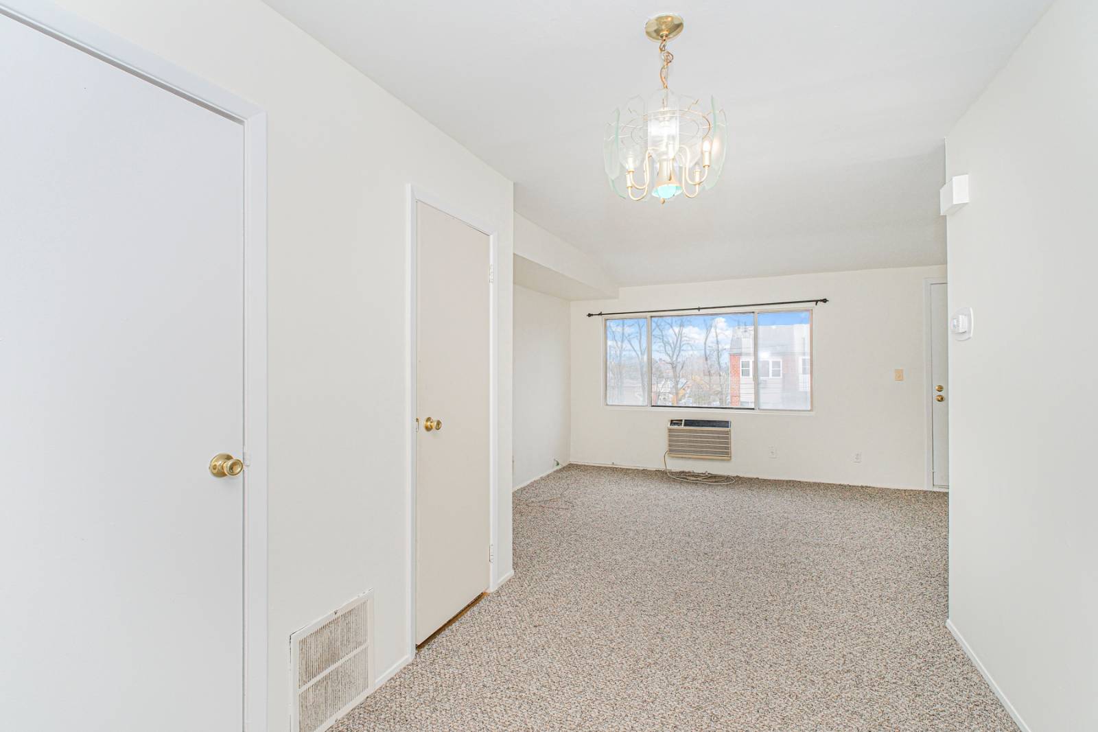 #5 photo, 61 Francine court, #B, 史丹顿岛 Staten Island , NY 10306