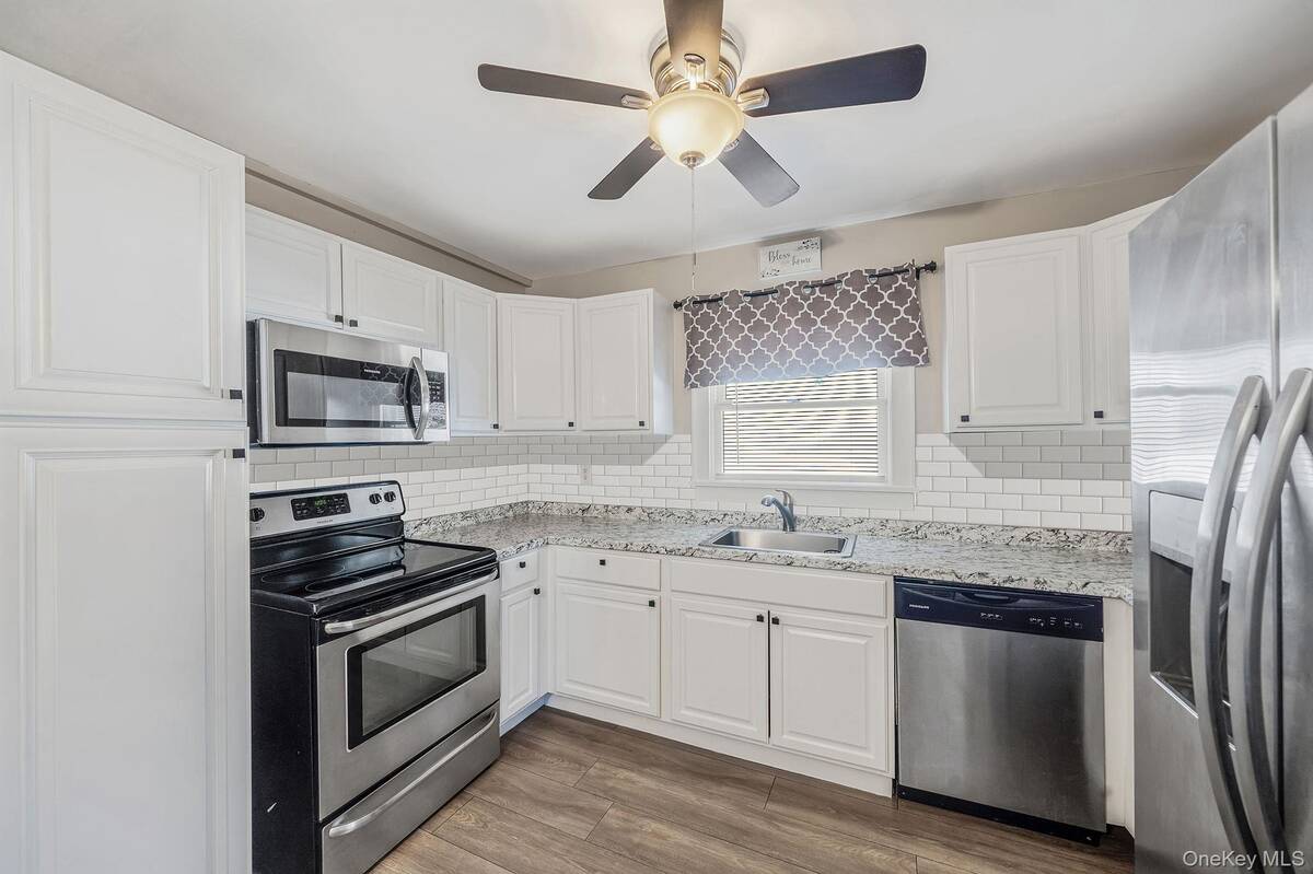 #7 photo, 77 Market Street, 东长岛 Mastic Beach , NY 11951