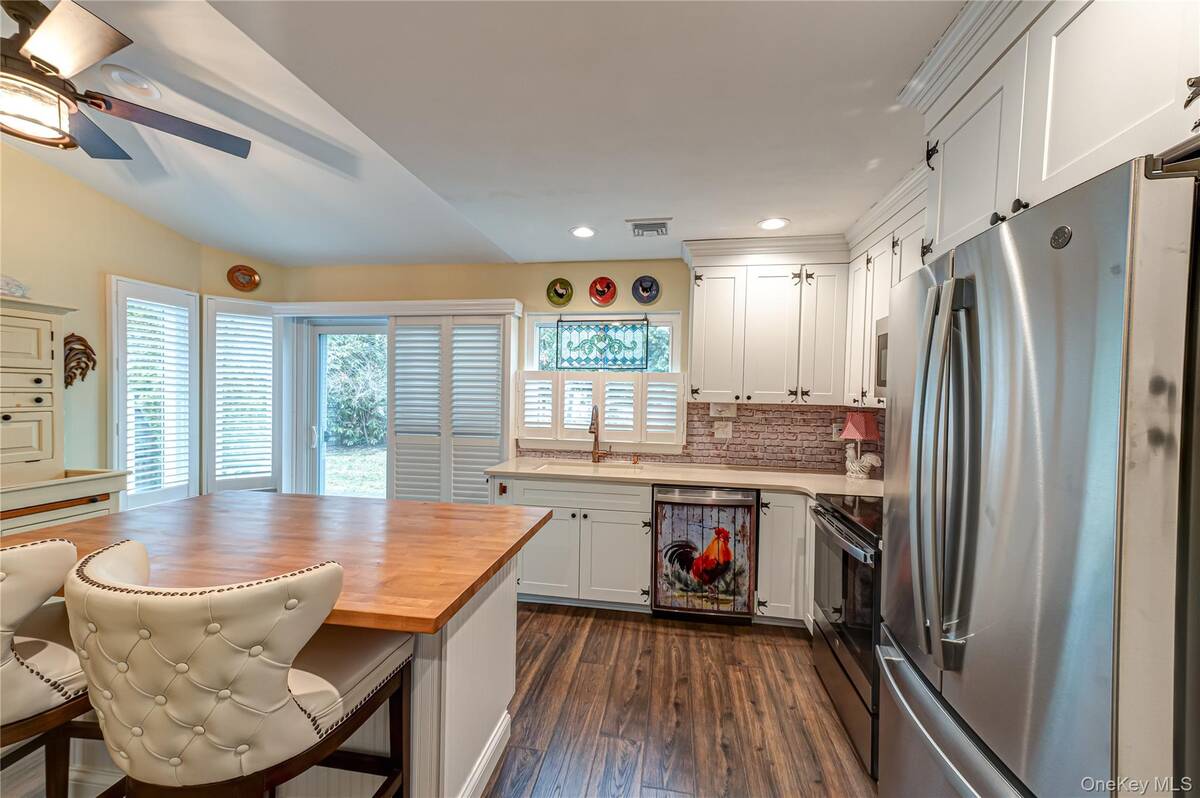 #11 photo, 263 Glen Drive, सफ़ोक काउंटी Ridge , NY 11961