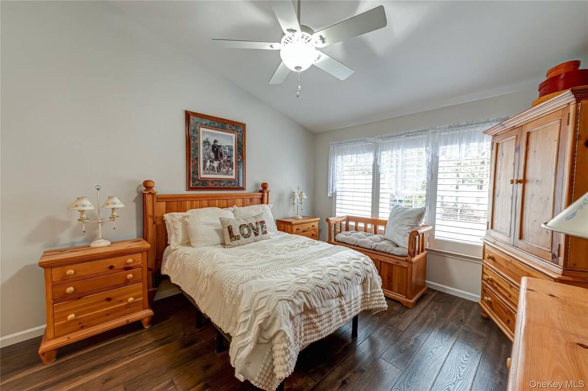 #14 photo, 263 Glen Drive, सफ़ोक काउंटी Ridge , NY 11961