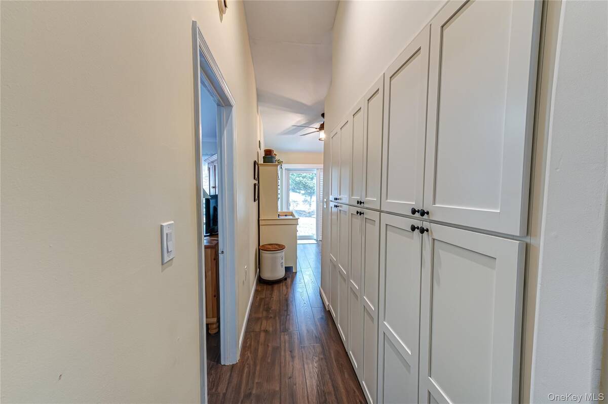 #16 photo, 263 Glen Drive, सफ़ोक काउंटी Ridge , NY 11961