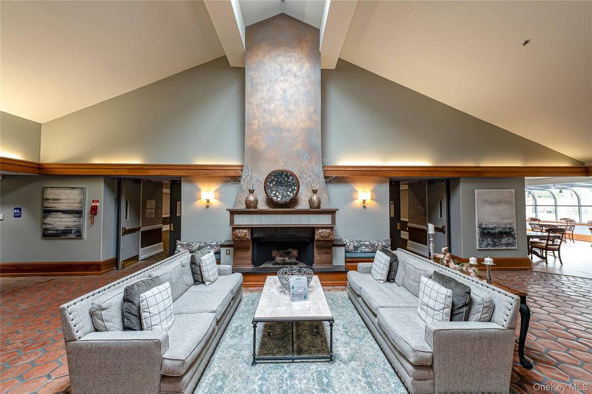 #28 photo, 263 Glen Drive, सफ़ोक काउंटी Ridge , NY 11961