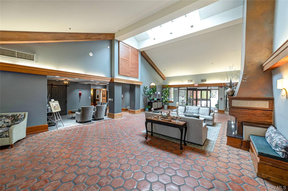 #30 photo, 263 Glen Drive, सफ़ोक काउंटी Ridge , NY 11961