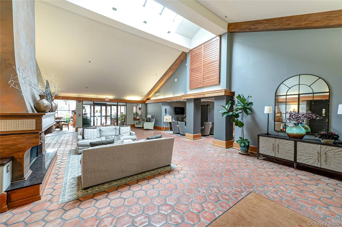 #31 photo, 263 Glen Drive, सफ़ोक काउंटी Ridge , NY 11961