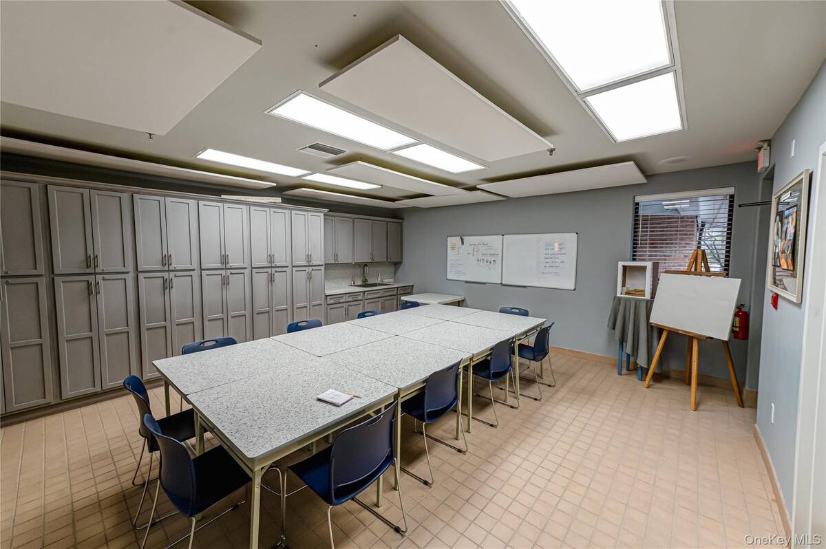 #41 photo, 263 Glen Drive, सफ़ोक काउंटी Ridge , NY 11961