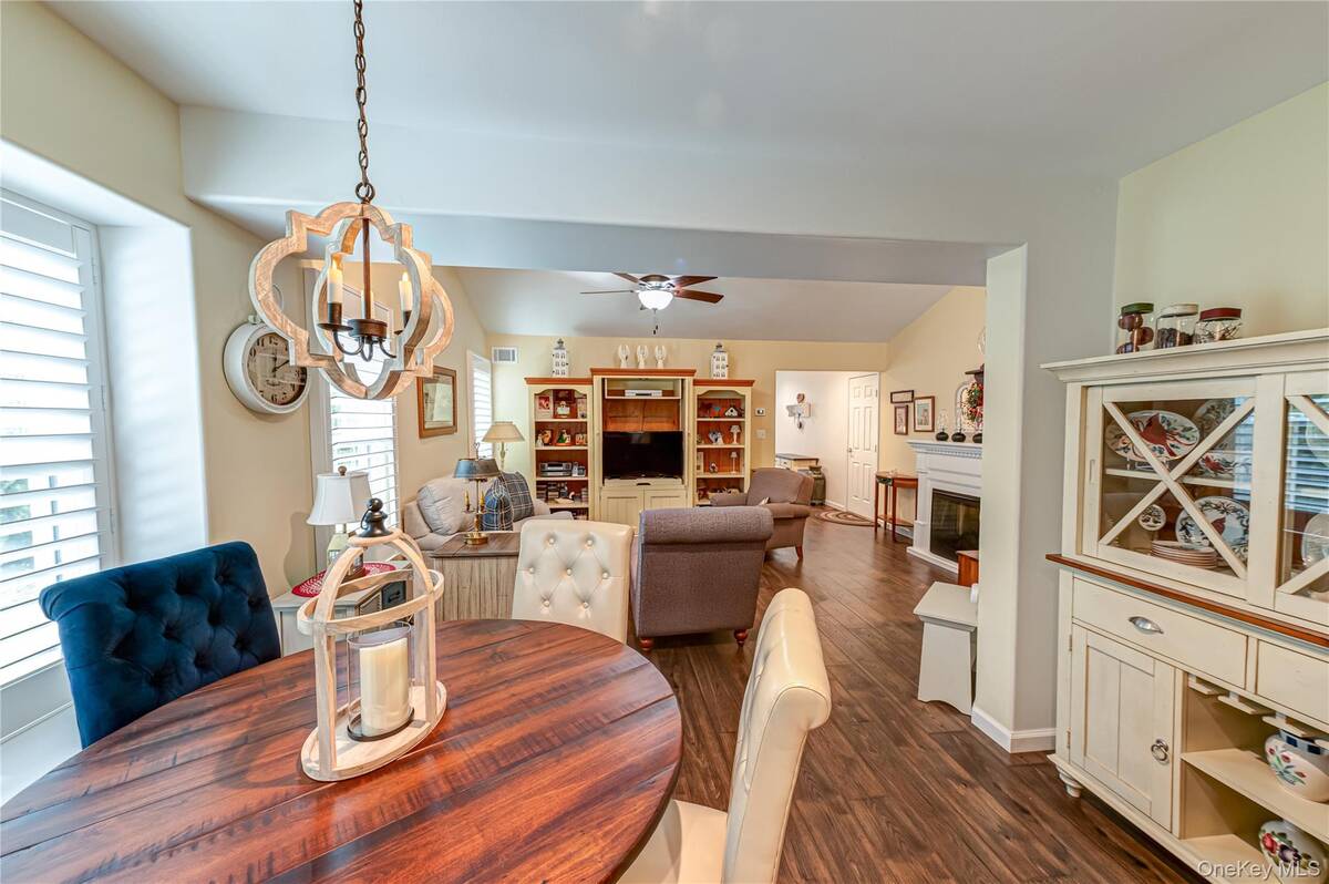 #9 photo, 263 Glen Drive, सफ़ोक काउंटी Ridge , NY 11961