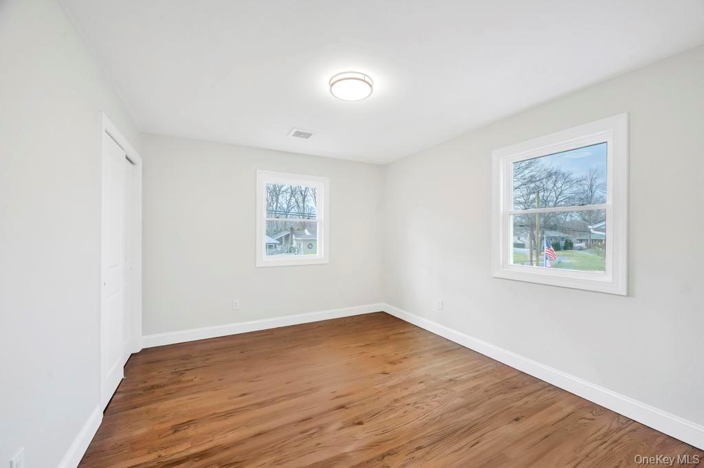 #19 photo, 339 Avenue B, Ronkonkoma , NY 11779