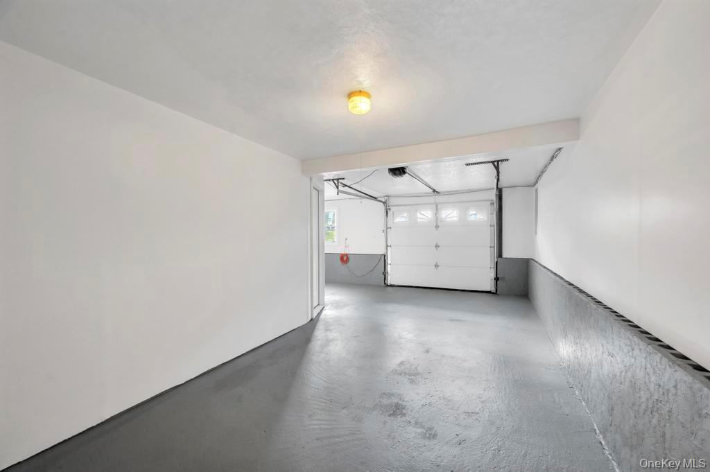 #30 photo, 339 Avenue B, Ronkonkoma , NY 11779