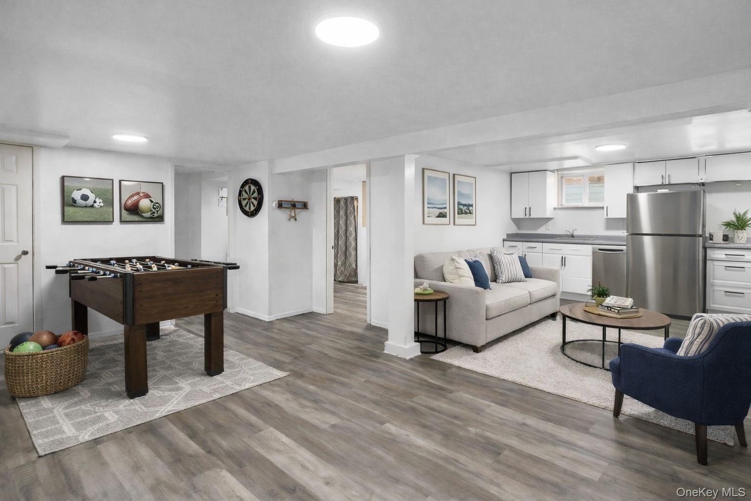 #16 photo, 11 Broadway, सफ़ोक काउंटी Ronkonkoma , NY 11779