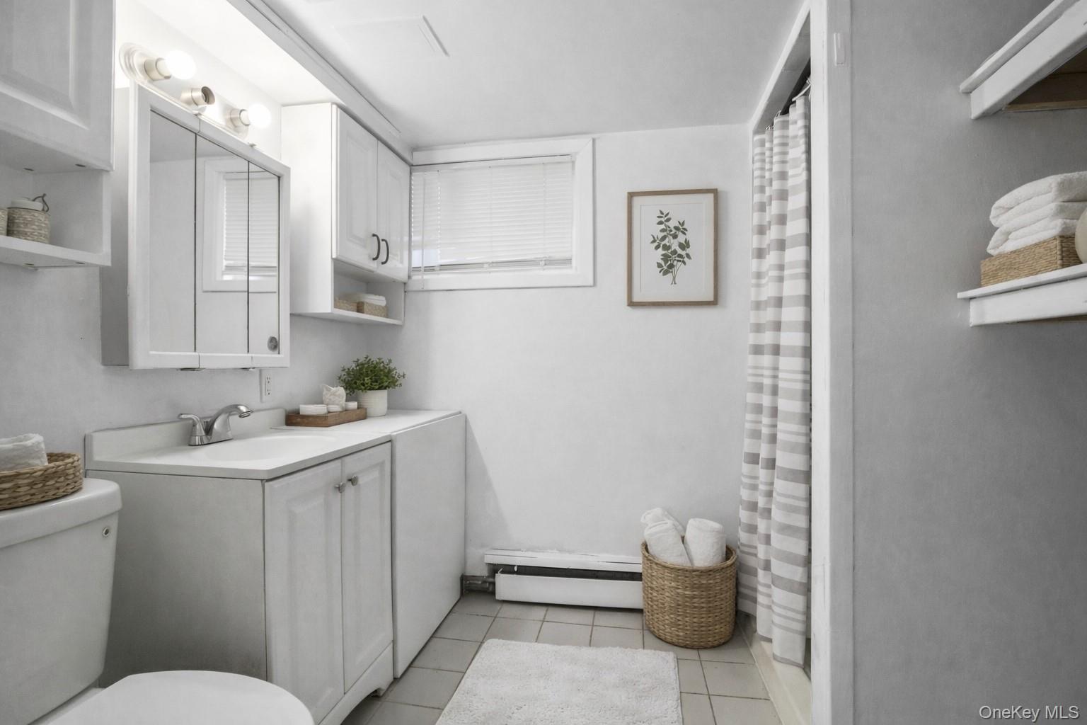 #22 photo, 11 Broadway, सफ़ोक काउंटी Ronkonkoma , NY 11779