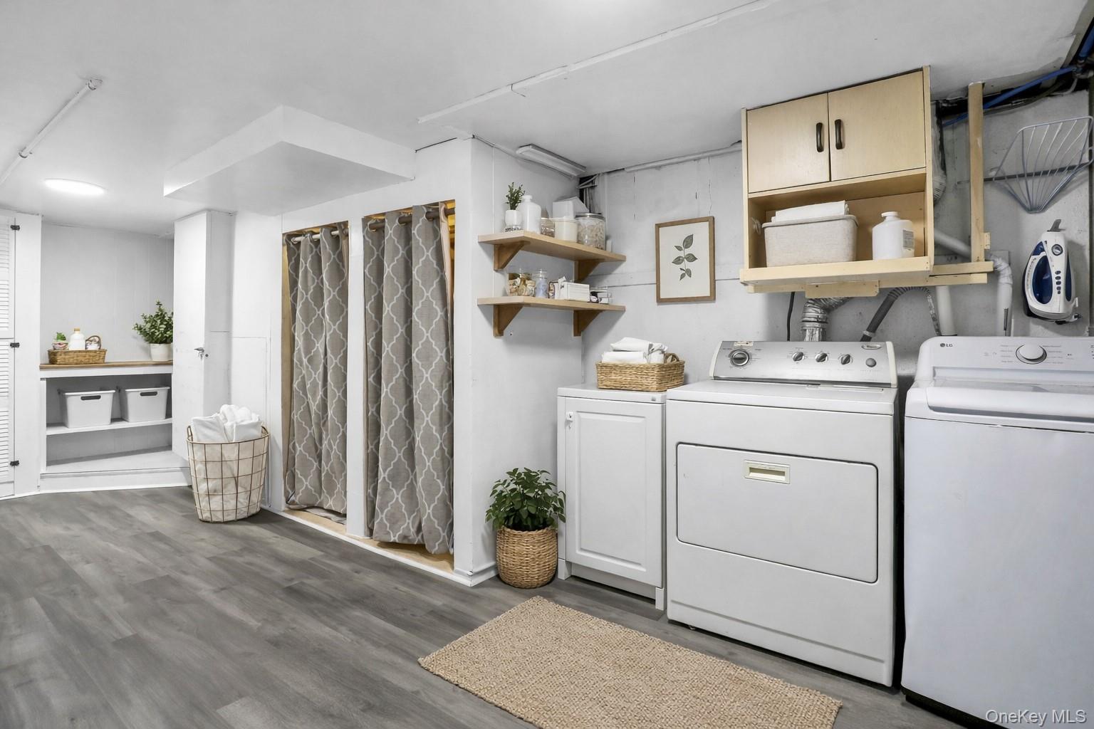 #23 photo, 11 Broadway, सफ़ोक काउंटी Ronkonkoma , NY 11779