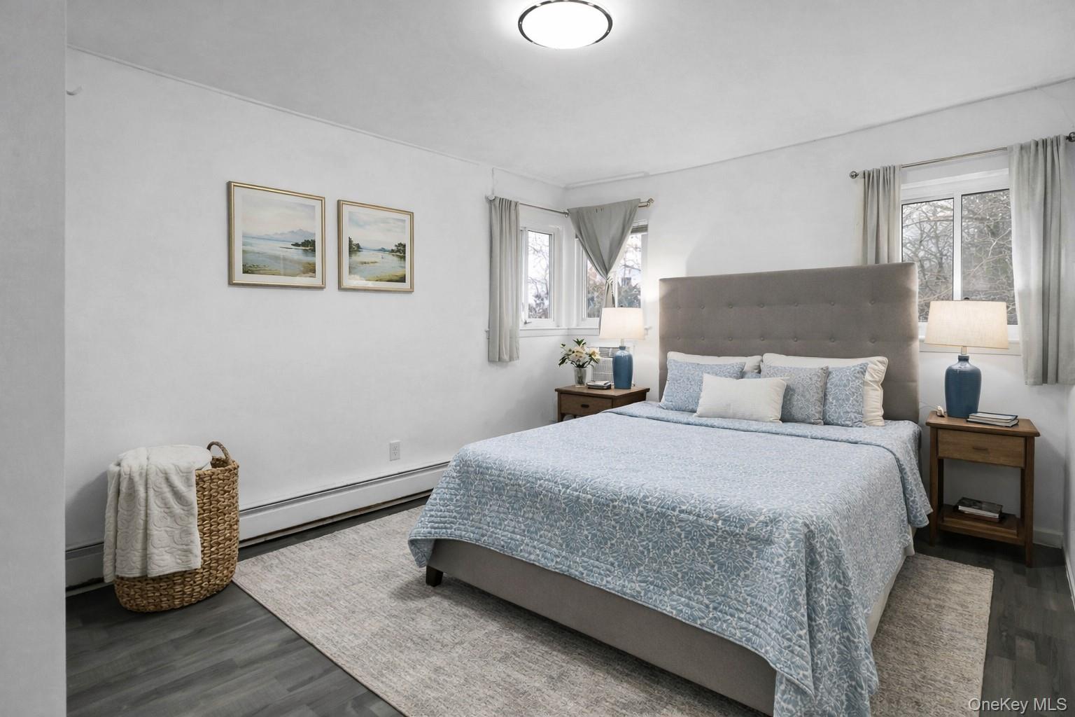 #7 photo, 11 Broadway, सफ़ोक काउंटी Ronkonkoma , NY 11779