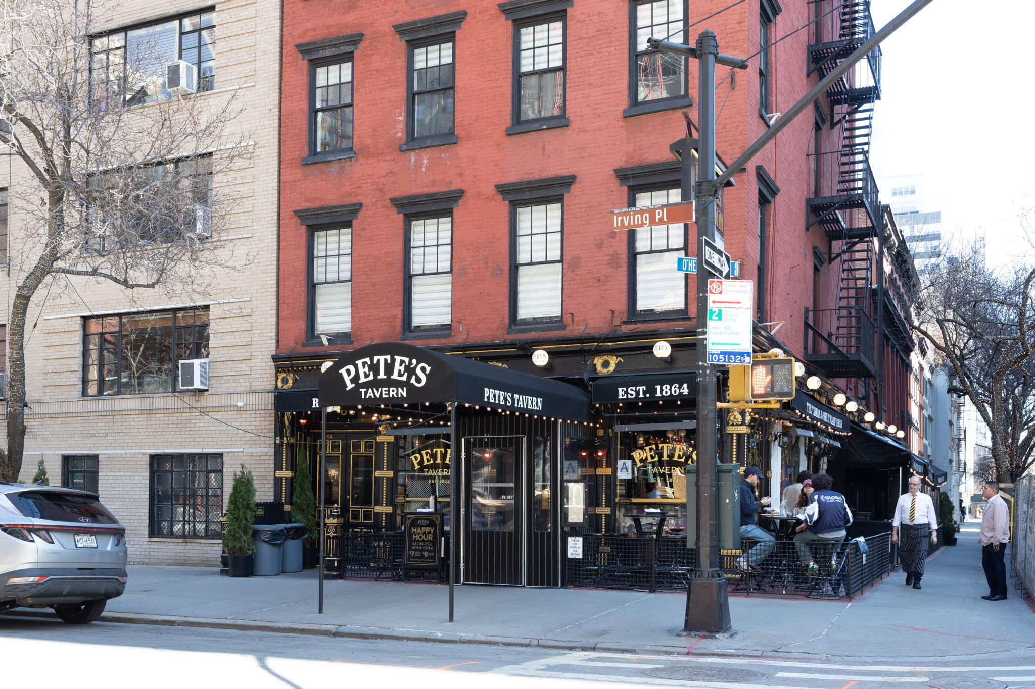 #19 photo, 130 E 17th Street, Gramercy Park , NY 10003