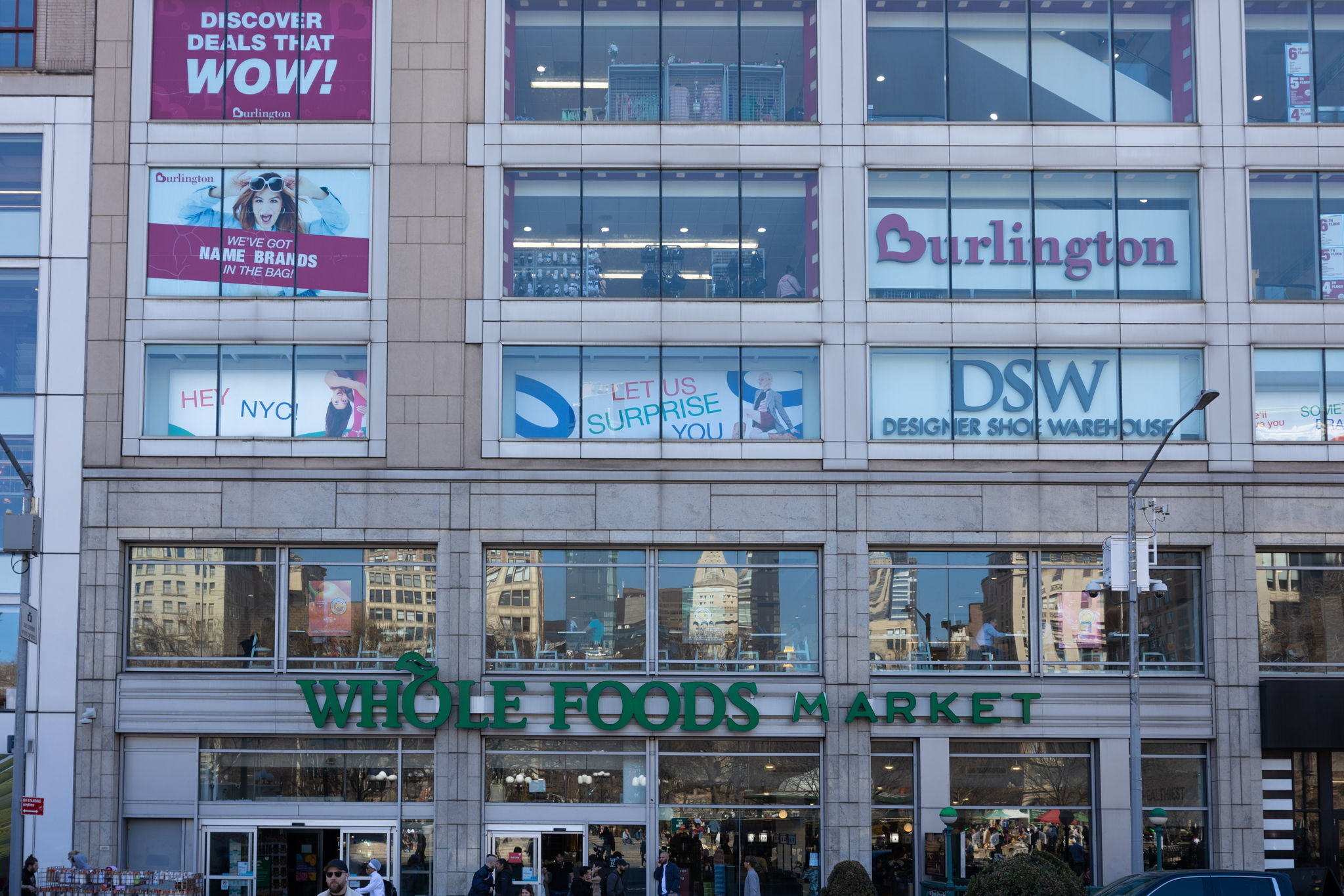 #21 photo, 130 E 17th Street, Gramercy Park , NY 10003