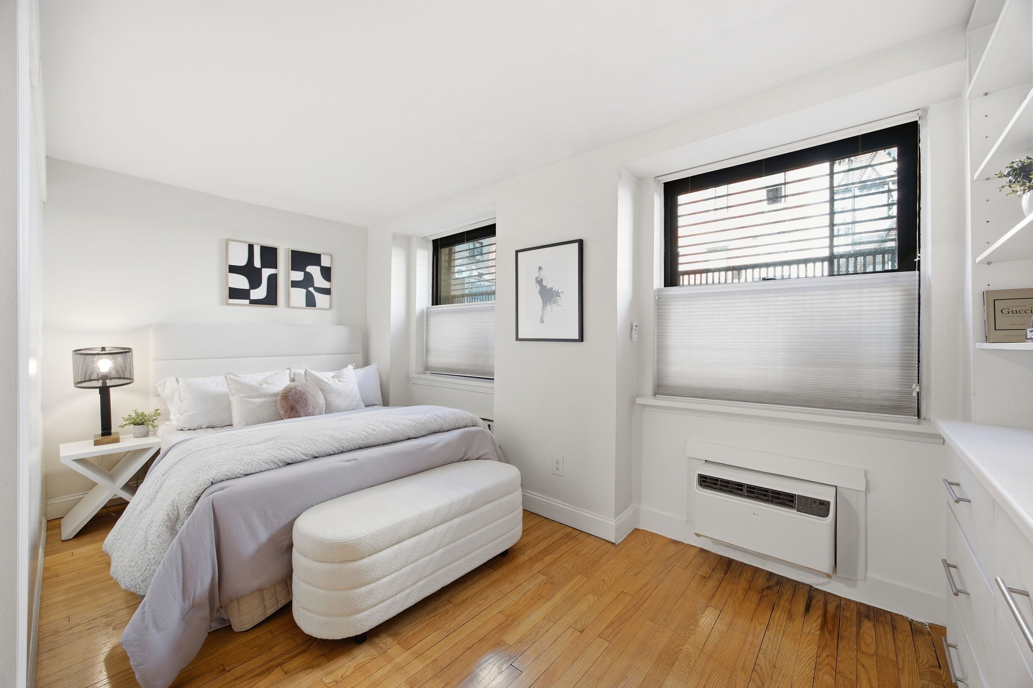 #7 photo, 130 E 17th Street, Gramercy Park , NY 10003