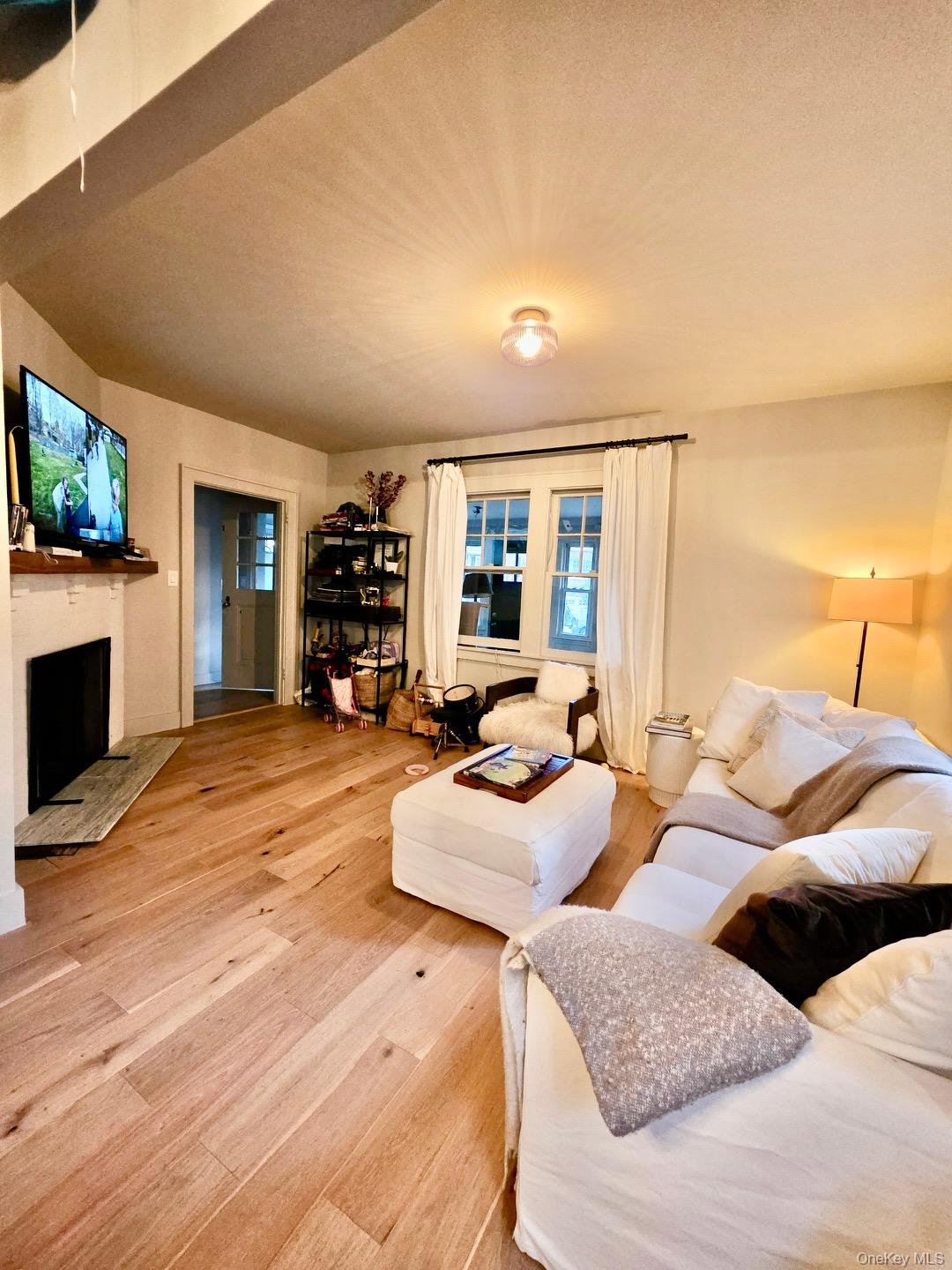 #6 photo, 18 Webster Avenue, 紐約州 Harrison , NY 10528