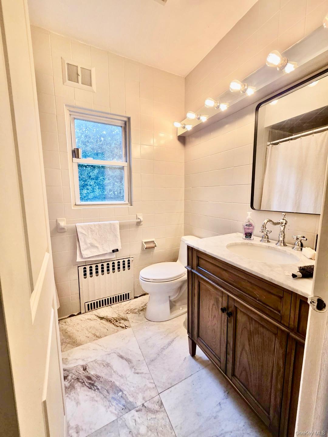 #7 photo, 18 Webster Avenue, 紐約州 Harrison , NY 10528