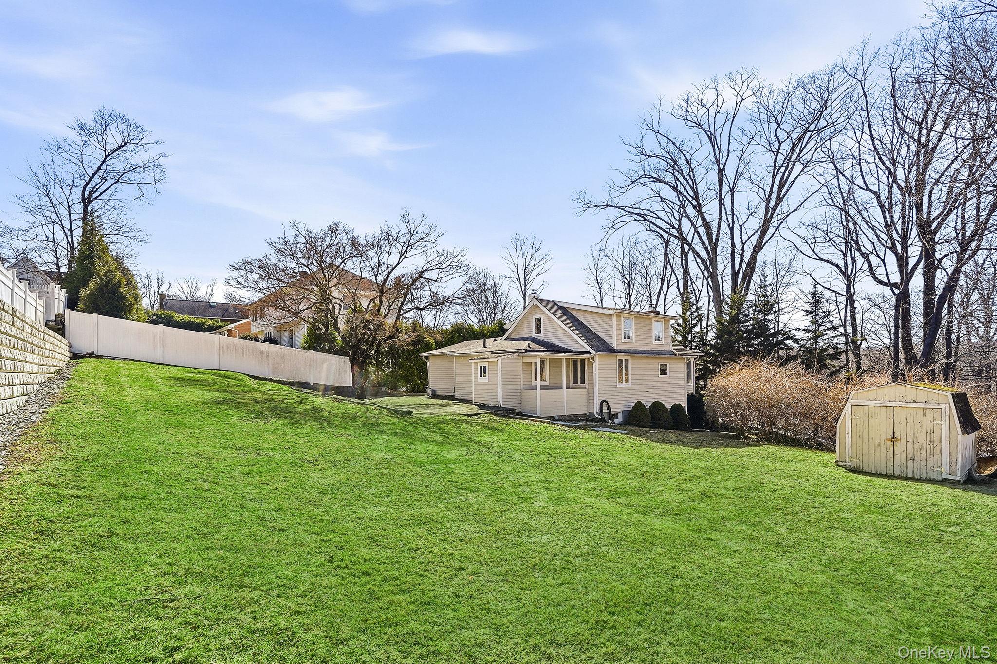 #19 photo, 9 Cottage Grove Avenue, Thornwood , NY 10594