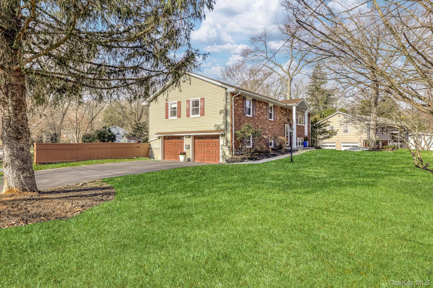 #2 photo, 7 E Mayer Drive, 뉴욕주 Suffern , NY 10901