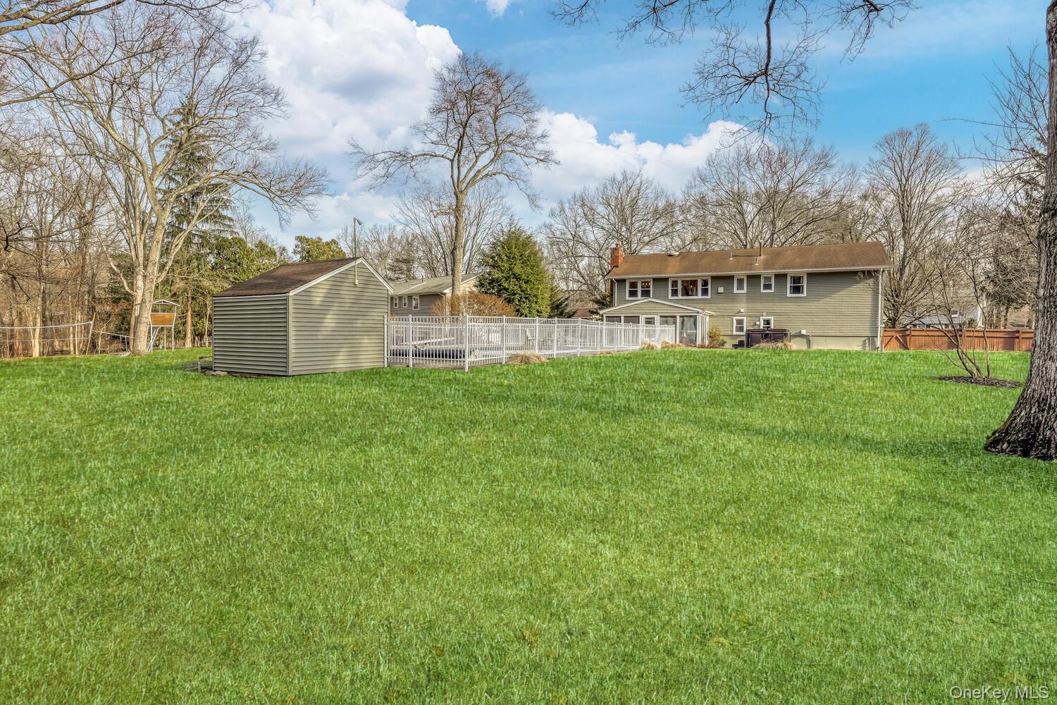 #4 photo, 7 E Mayer Drive, 뉴욕주 Suffern , NY 10901