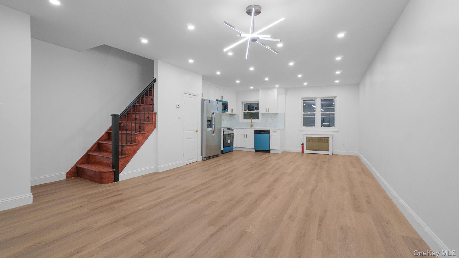 #11 photo, 3031 Edson Avenue, הברונקס Bronx , NY 10469