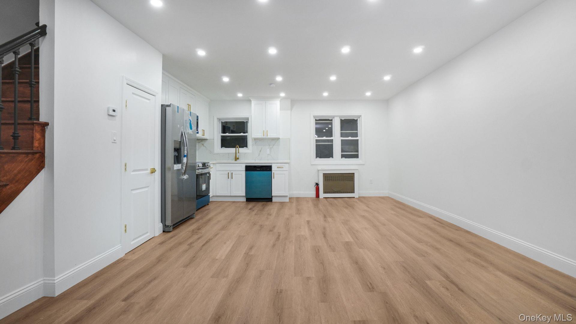 #12 photo, 3031 Edson Avenue, הברונקס Bronx , NY 10469