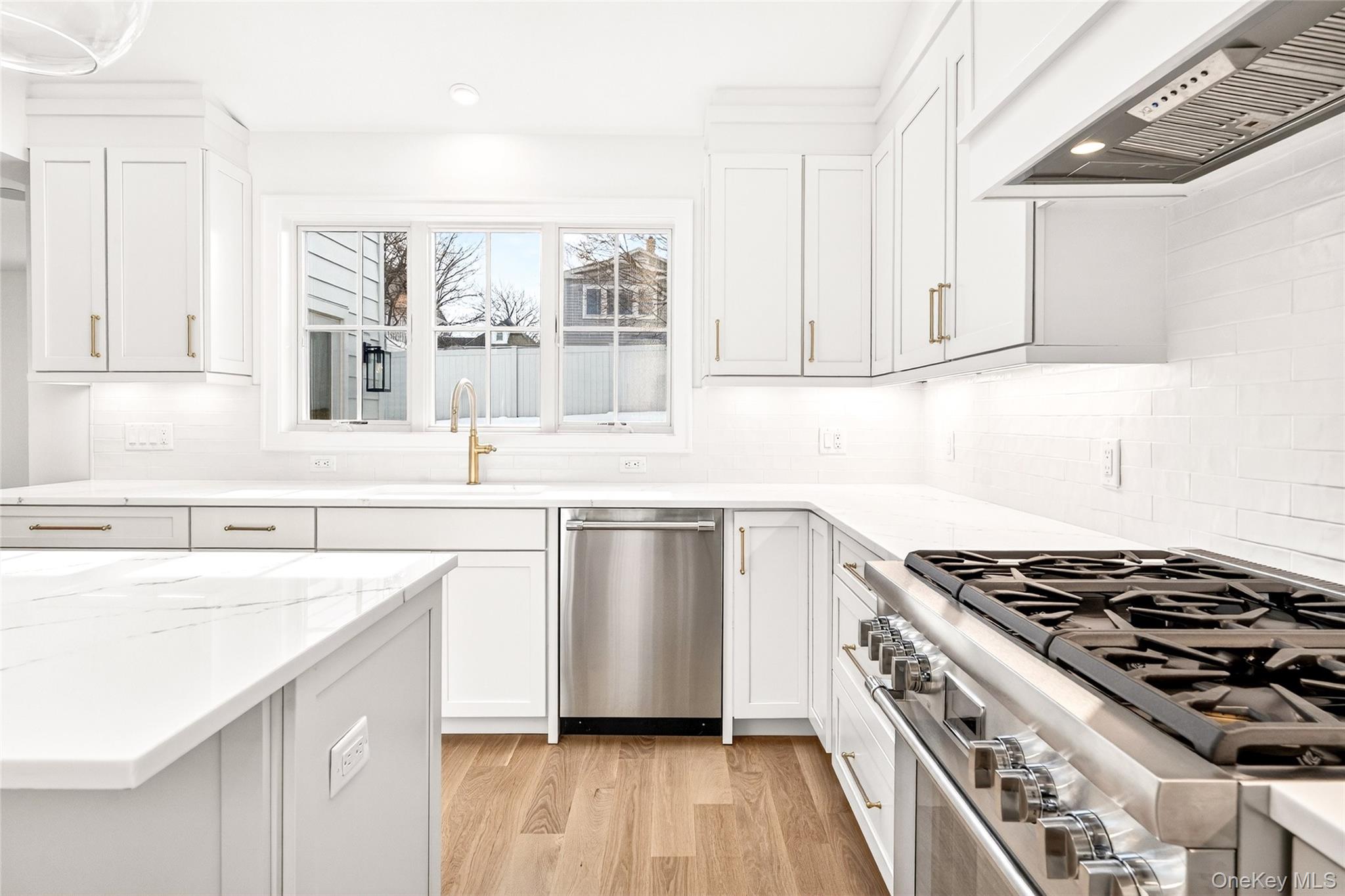 #11 photo, 306 Hunter Street, Mamaroneck , NY 10543