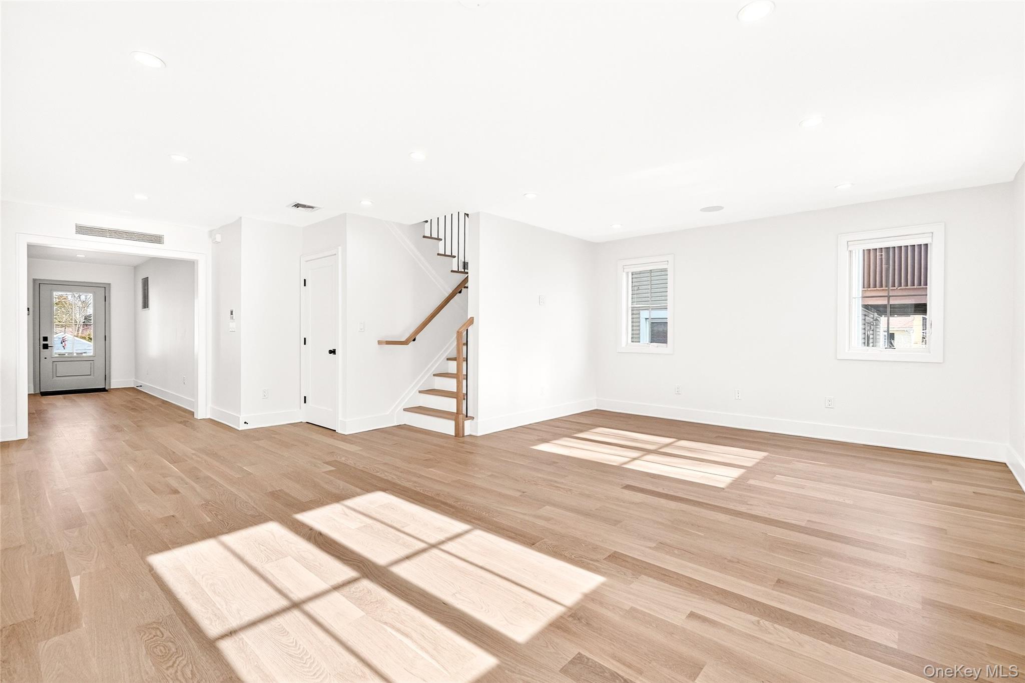 #15 photo, 306 Hunter Street, Mamaroneck , NY 10543