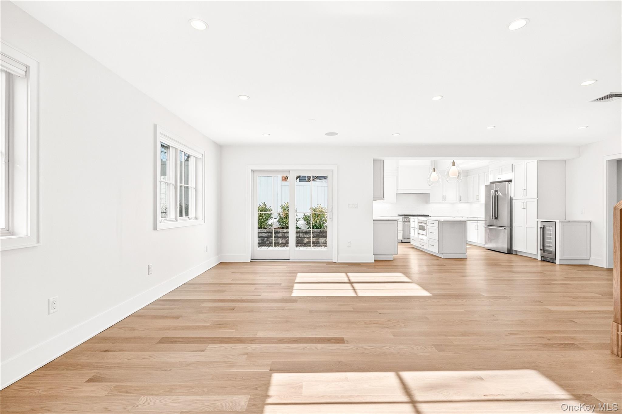 #16 photo, 306 Hunter Street, Mamaroneck , NY 10543