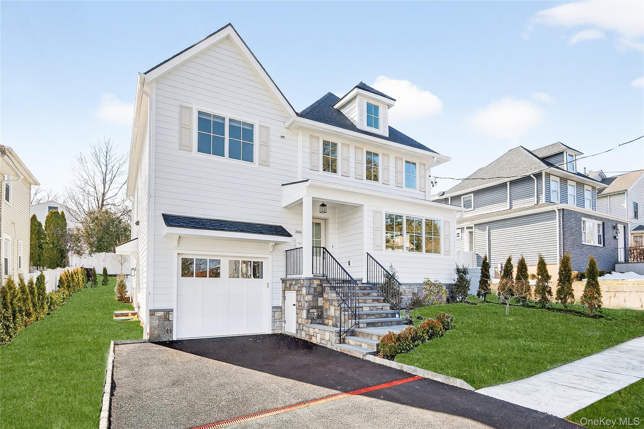 #2 photo, 306 Hunter Street, Mamaroneck , NY 10543