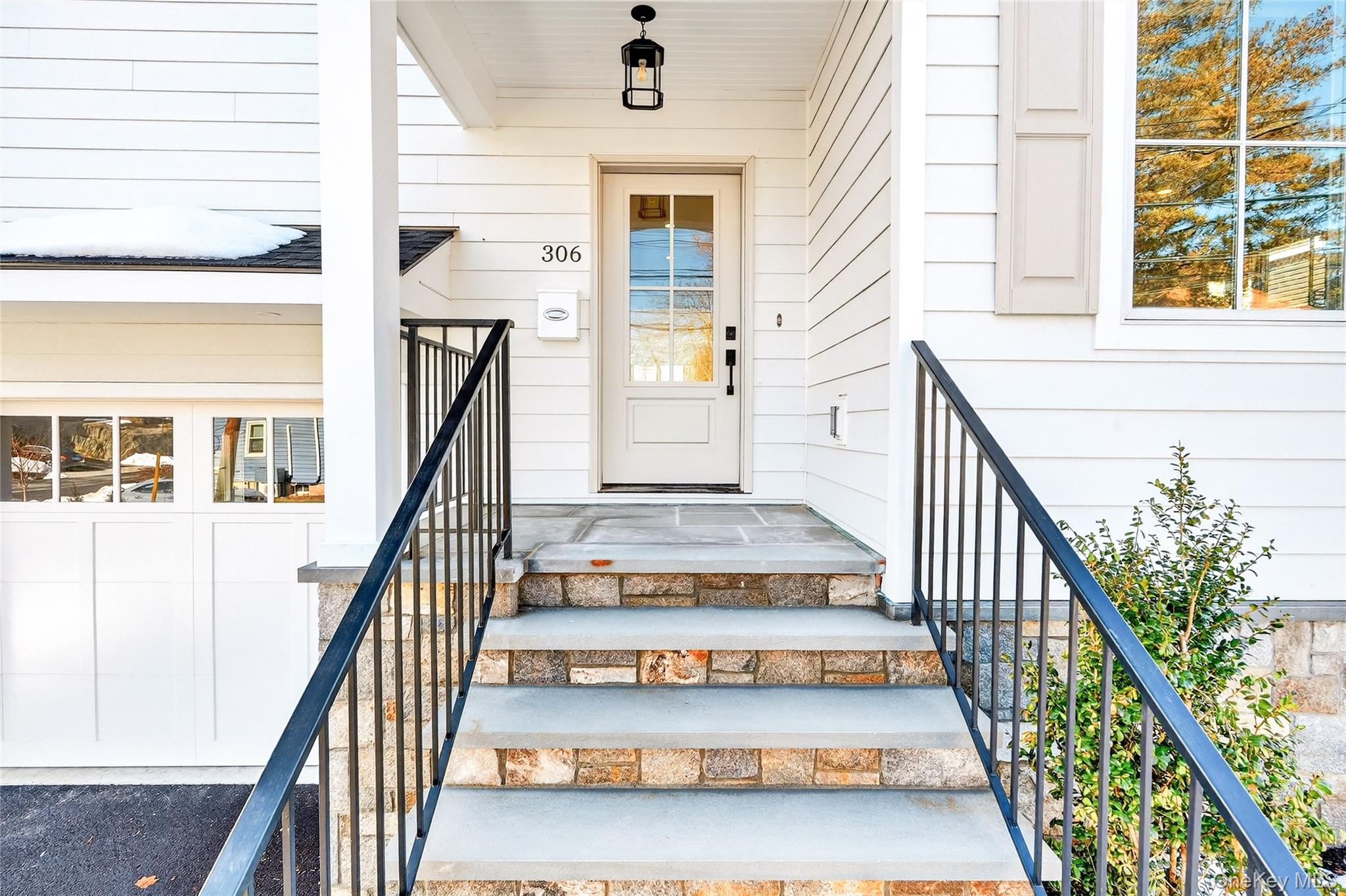 #3 photo, 306 Hunter Street, Mamaroneck , NY 10543