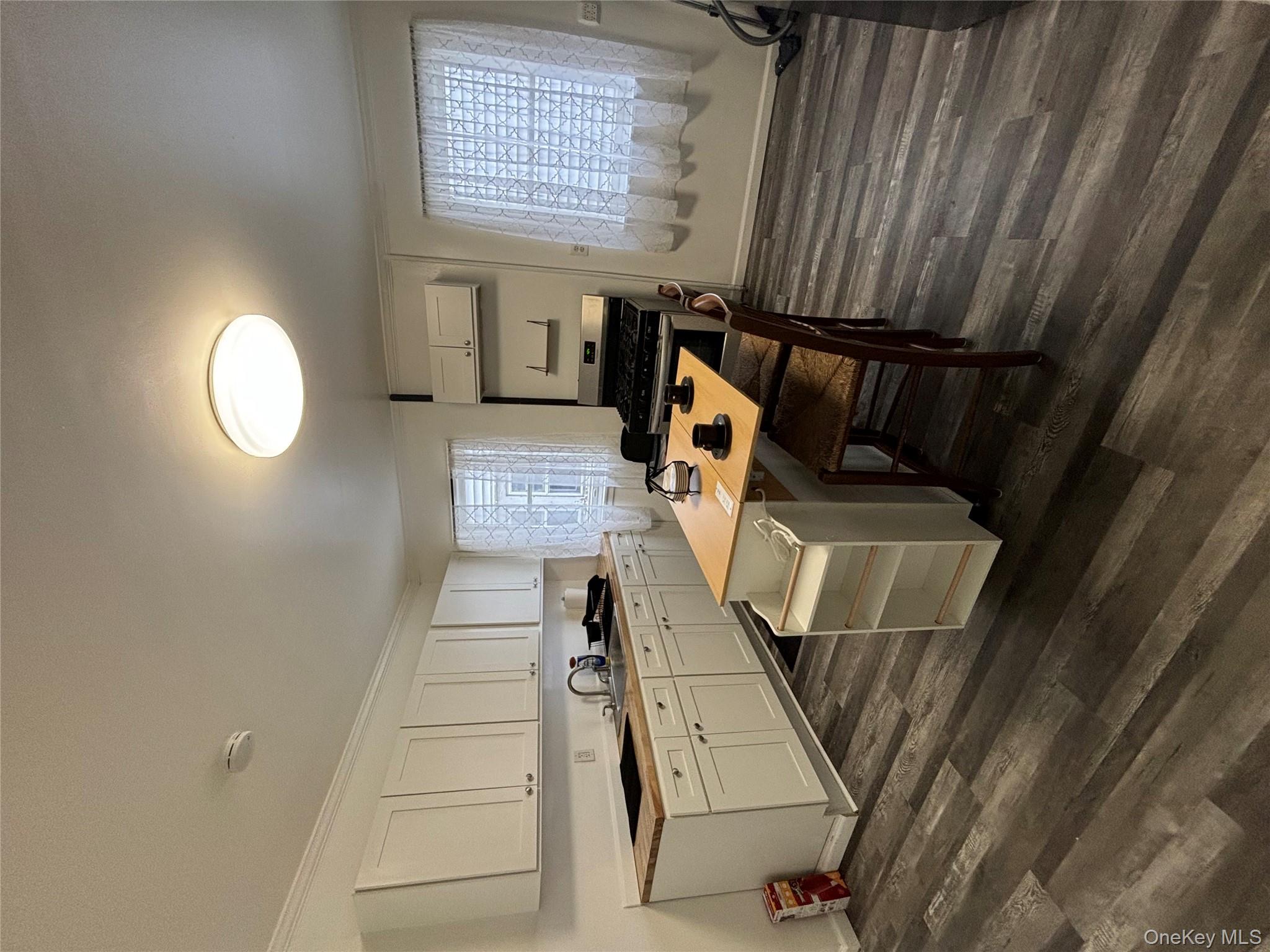 #11 photo, 135 Fifth Avenue, Troy , NY 12180