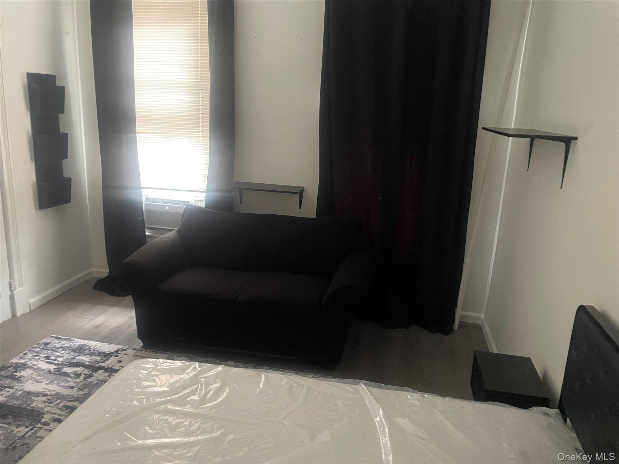 #4 photo, 135 Fifth Avenue, Troy , NY 12180